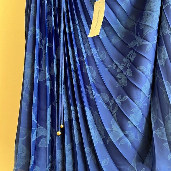 NWT Banana Republic Size Small Blue One Shoulder Top - Picture 4 of 17